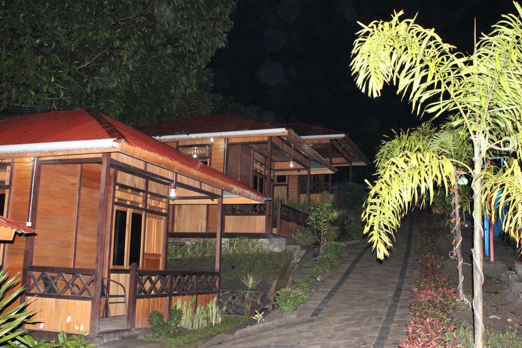 Mountain View Resort & Spa Tomohon Exteriör bild